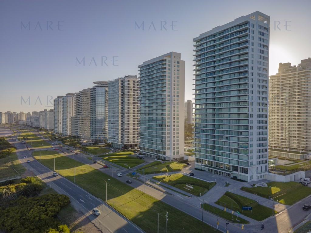 Apartment in the luxurious Le Parc Building, Punta del Este. - Photo 22