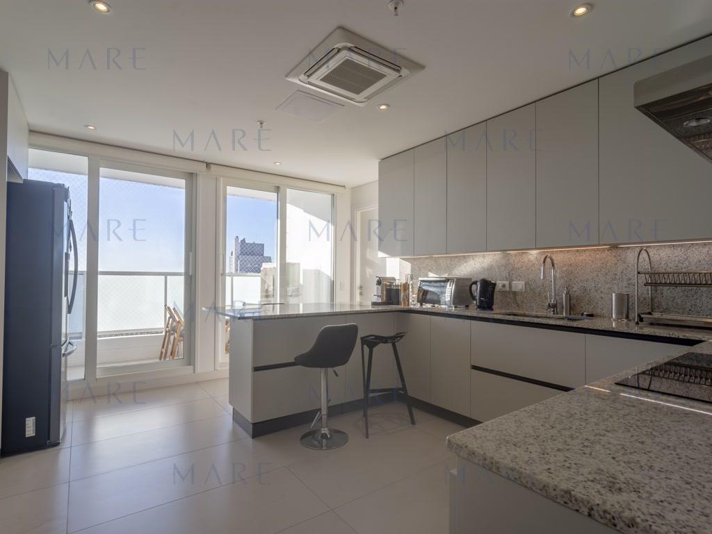 Apartment in the luxurious Le Parc Building, Punta del Este. - Photo 6