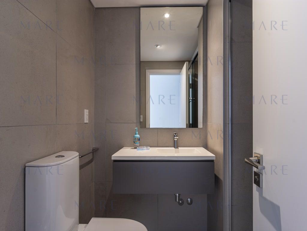 Apartment in the luxurious Le Parc Building, Punta del Este. - Photo 19