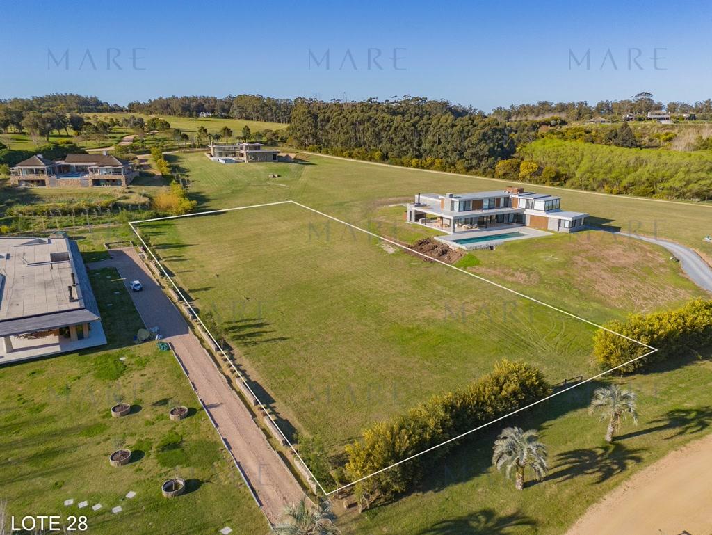 Land in Laguna Estates