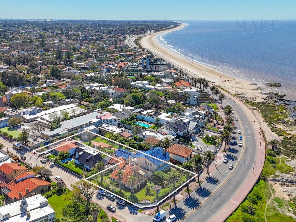 Terreno para desarrollo sobre la Rambla de Punta Gorda, Montevideo. - Foto 3