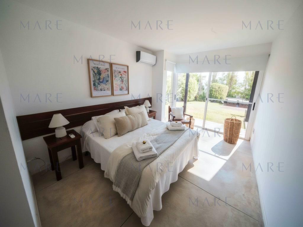 Exclusive House in Altos de Punta Piedras - Comfort, Design and Privileged Location - Photo 12