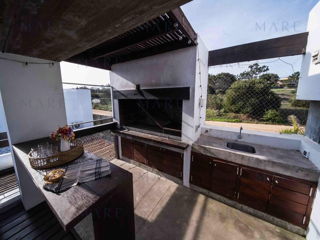 Exclusive House in Altos de Punta Piedras - Comfort, Design and Privileged Location - Photo 18