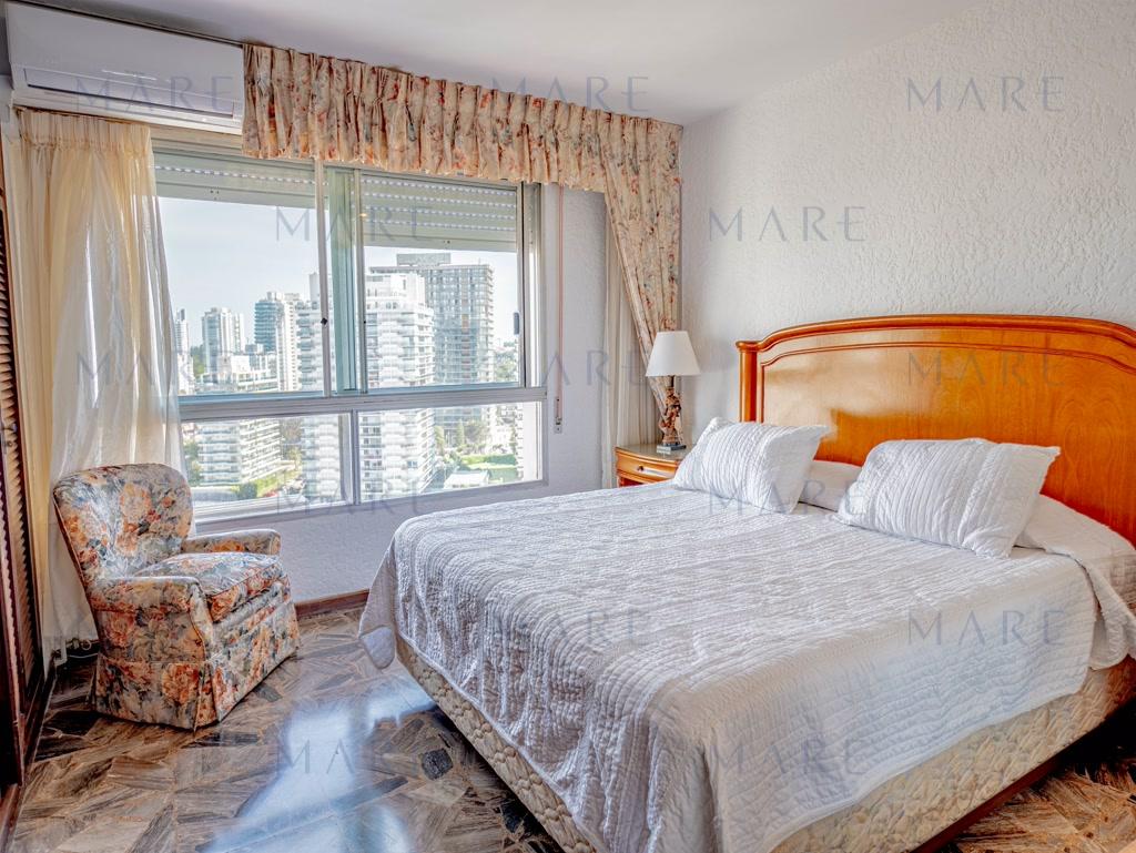 3 bedroom apartment in Torres del Plata III, Punta del Este. - Photo 9