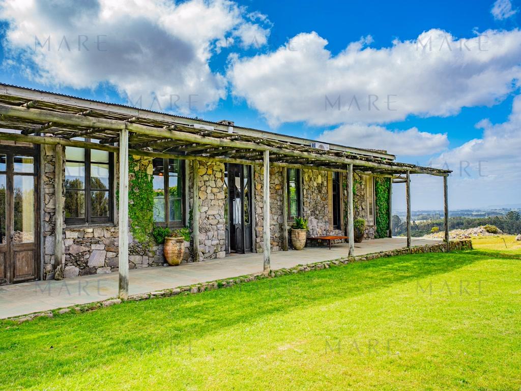Country house on Camino Eguzquiza - La Barra. Design, Nature and Comfort in Harmony. - Photo 20