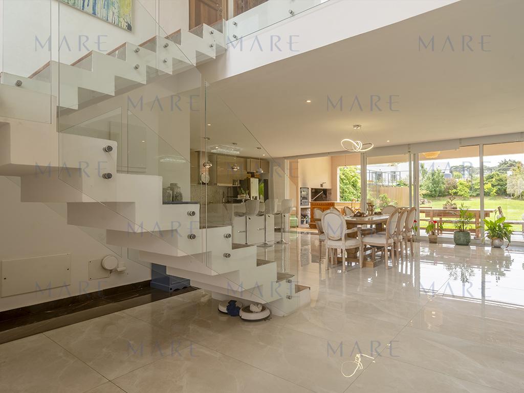 Excellent Quality House in La Arbolada, Punta del Este. - Photo 2