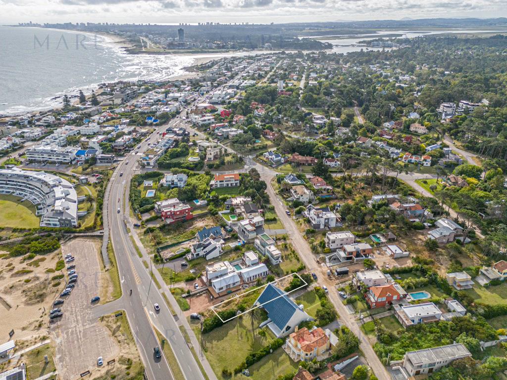 Terreno en venta sobre Ruta 10 a pocos metros del mar - Foto 4
