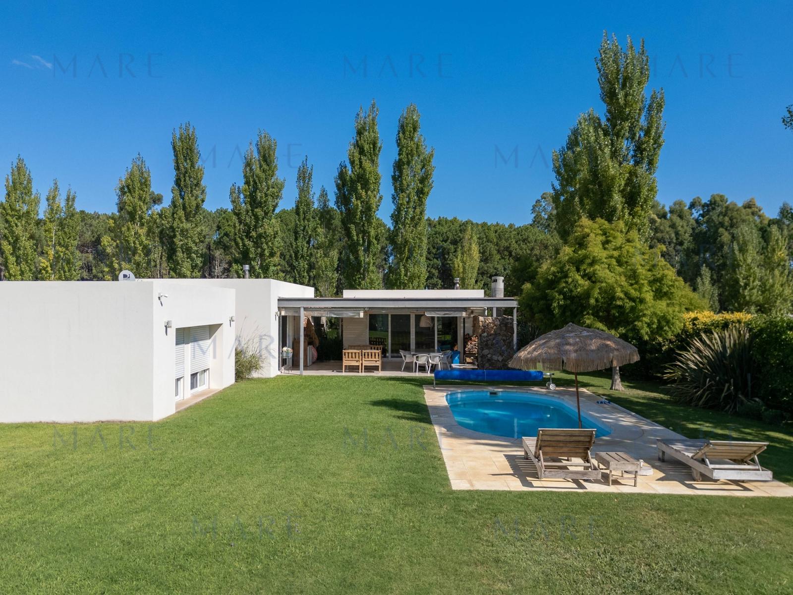 Casa en Los Tordillos: Privacidad y Naturaleza