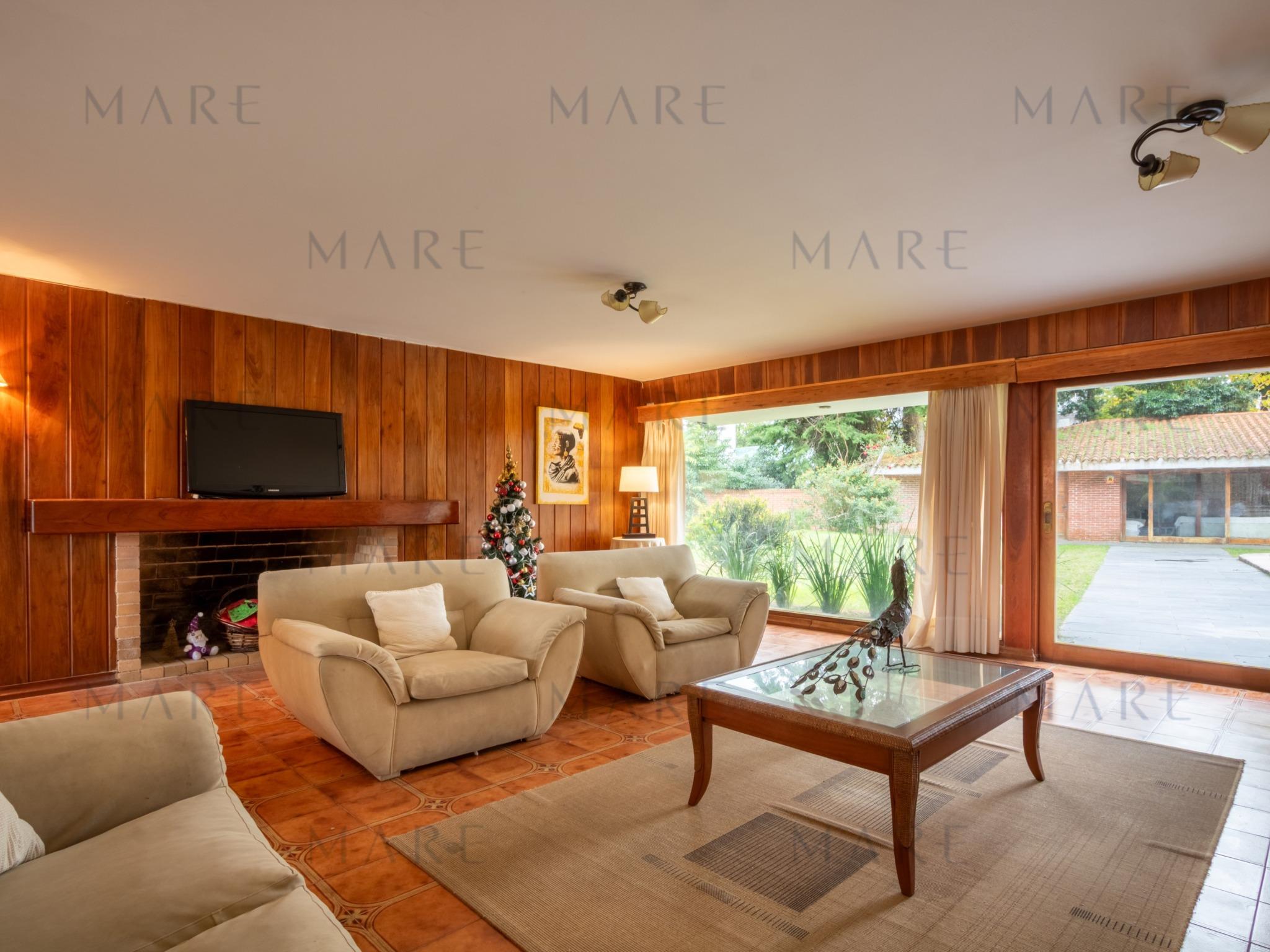 Distinguida Residencia con Gran Parque y Piscina en Playa Mansa - Foto 14