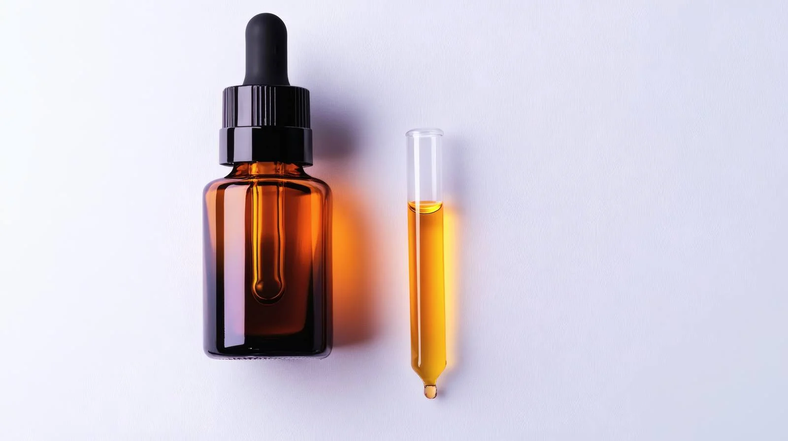 Precise Dropper With Retinol Face Serum – free dropper image from Dotvec