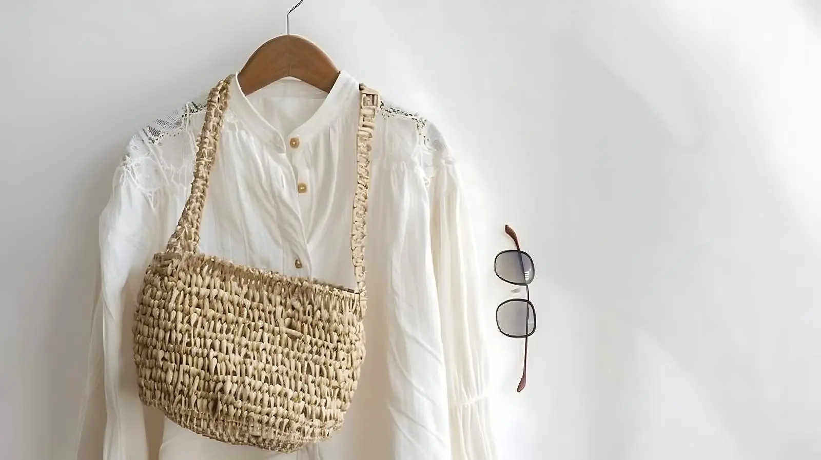 Stylish Aesthetic Women's Fashion Blouse – free urban chic image from Dotvec