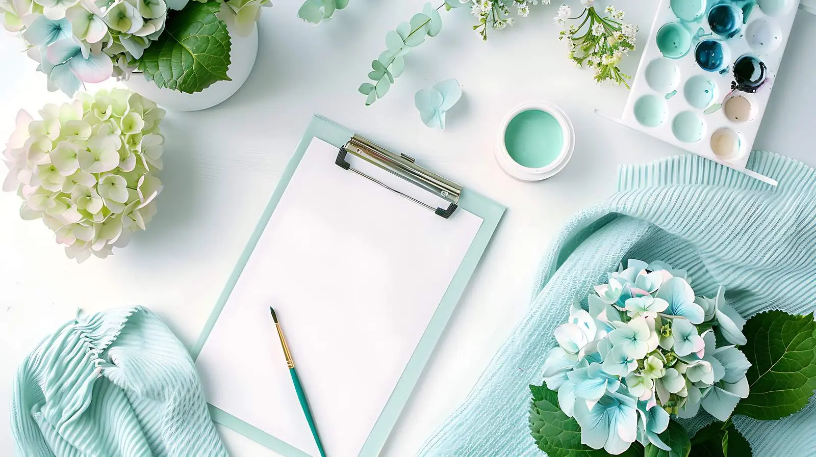 Artist Home Office Workspace with Desk Setup – free motivation image from Dotvec