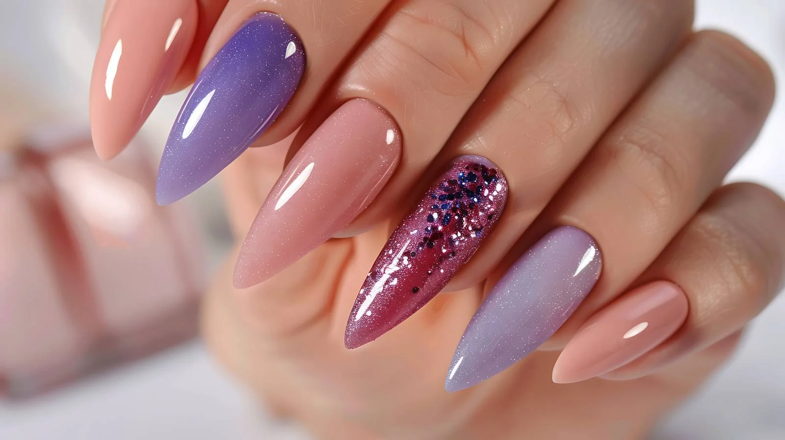 Elegant Women's Nails Featuring Stunning Manicure — free download from Dotvec