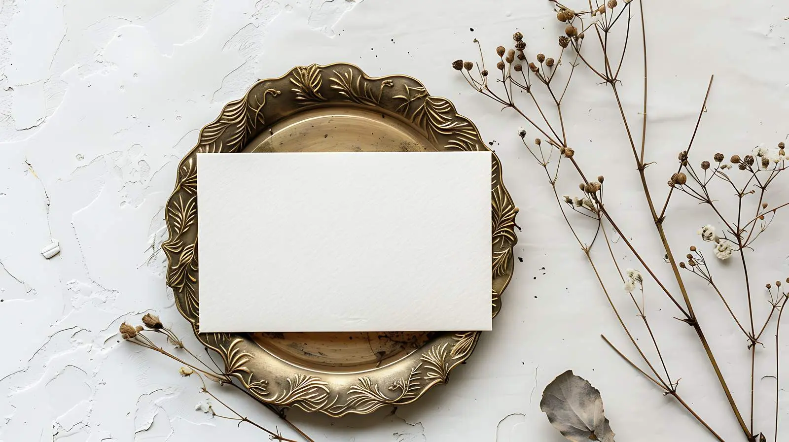 Blank Card with Dried Floral Decoration – free stylish card image from Dotvec