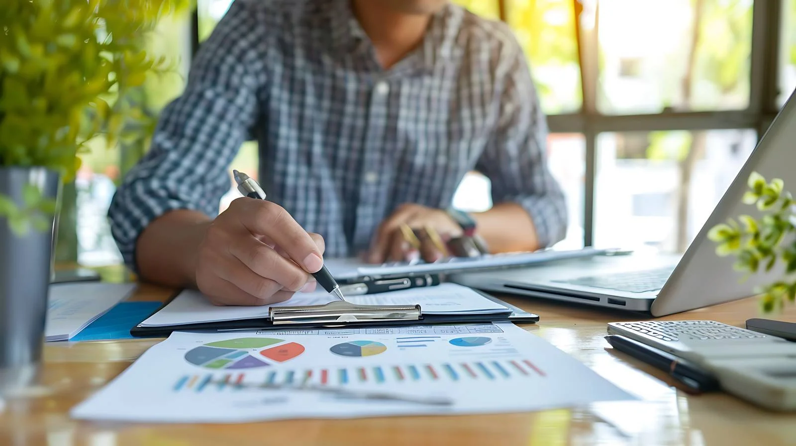 Professional Workspace Analysis — free download from Dotvec