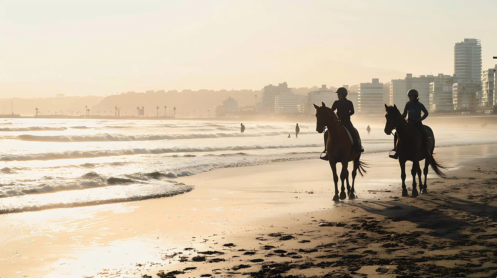 Family Horseback Riding in Vina del Mar — free download from Dotvec