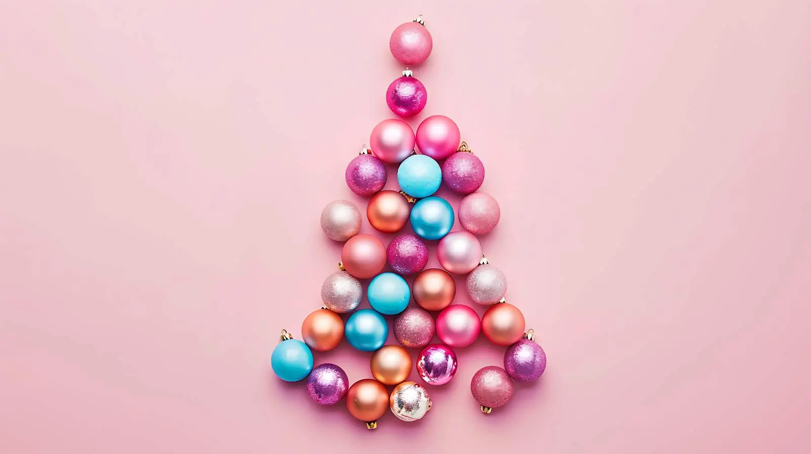 Colorful Christmas Tree with Decorative Baubles – free happiness image from Dotvec