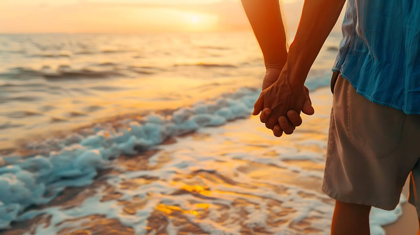 Elderly Couple Beach Hand Holding Close-up — free download from Dotvec