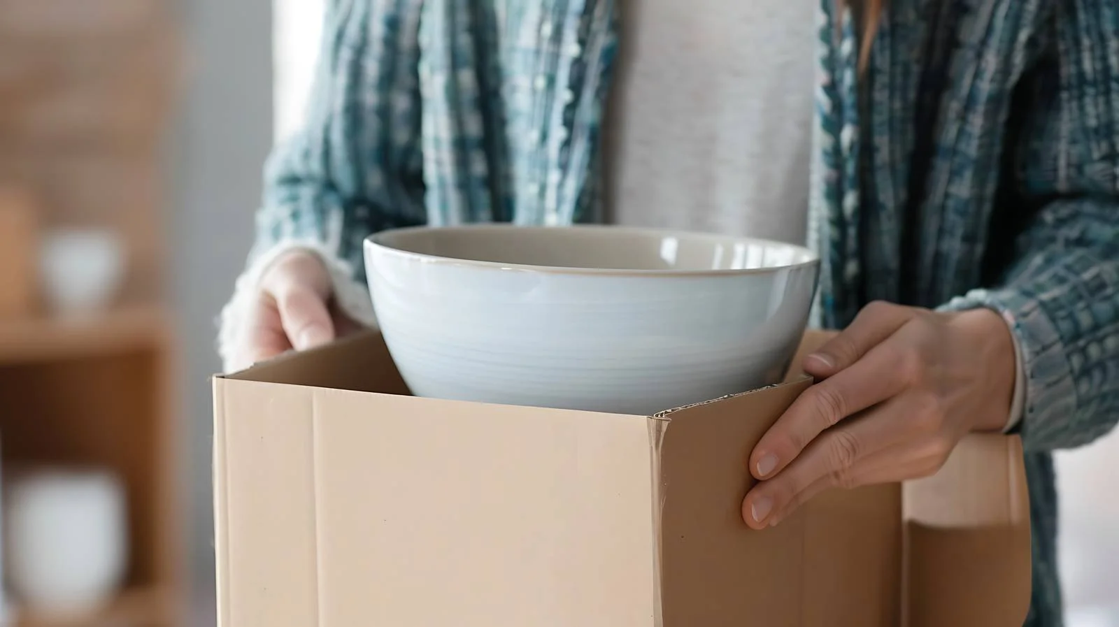 Unpacking in New Home — free download from Dotvec