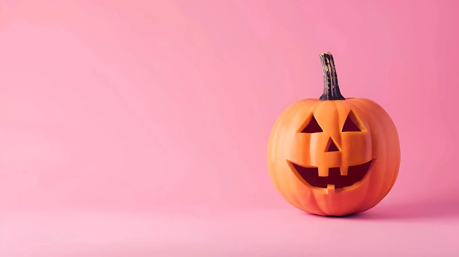 Colorful Halloween Pumpkin on Green Background — free download from Dotvec