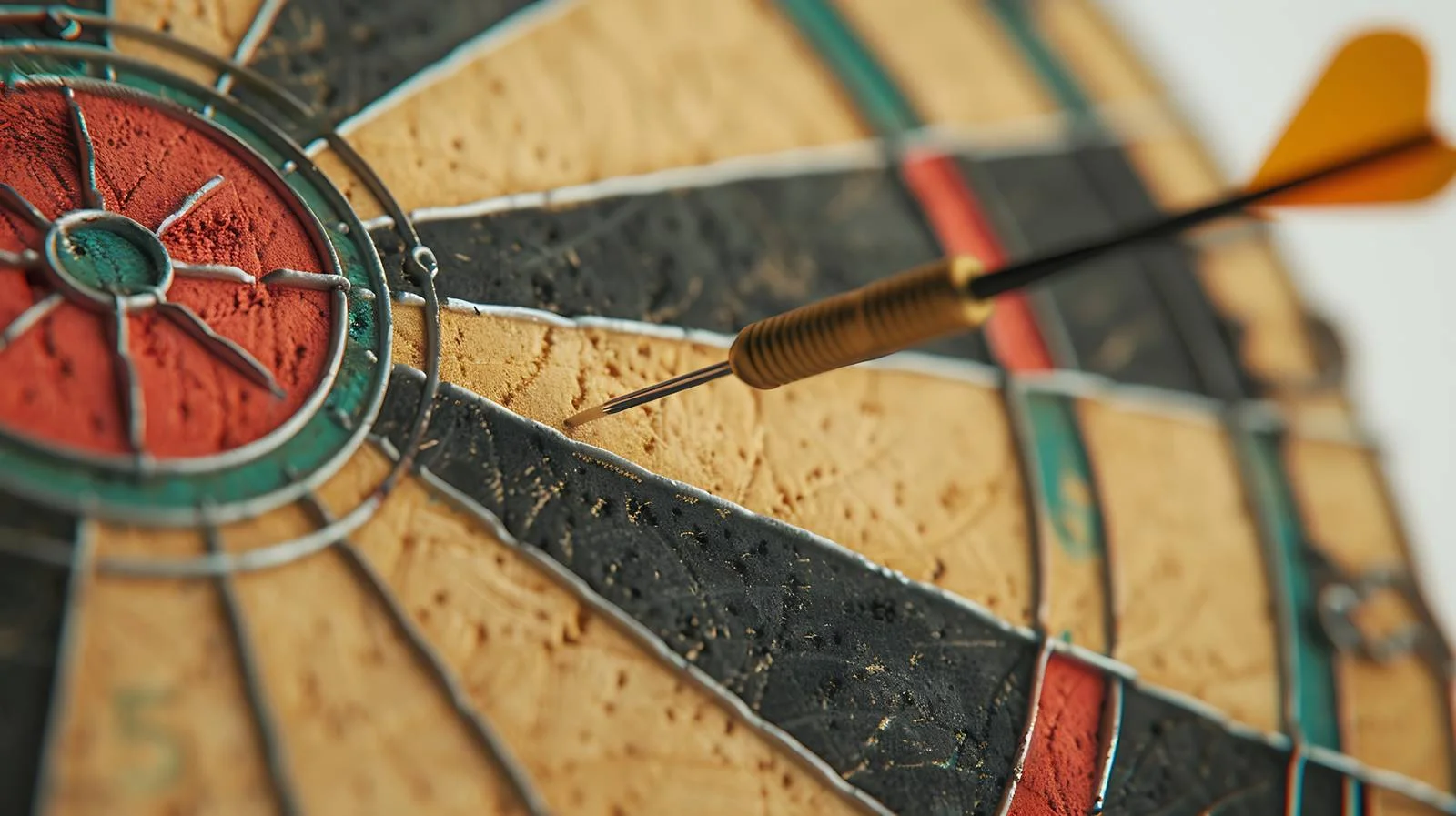 Dart Board Target with Arrow Hit — free download from Dotvec