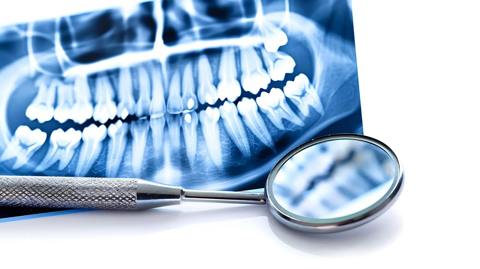 Dental X-Ray and Mirror Isolated on White Background – free aid image from Dotvec