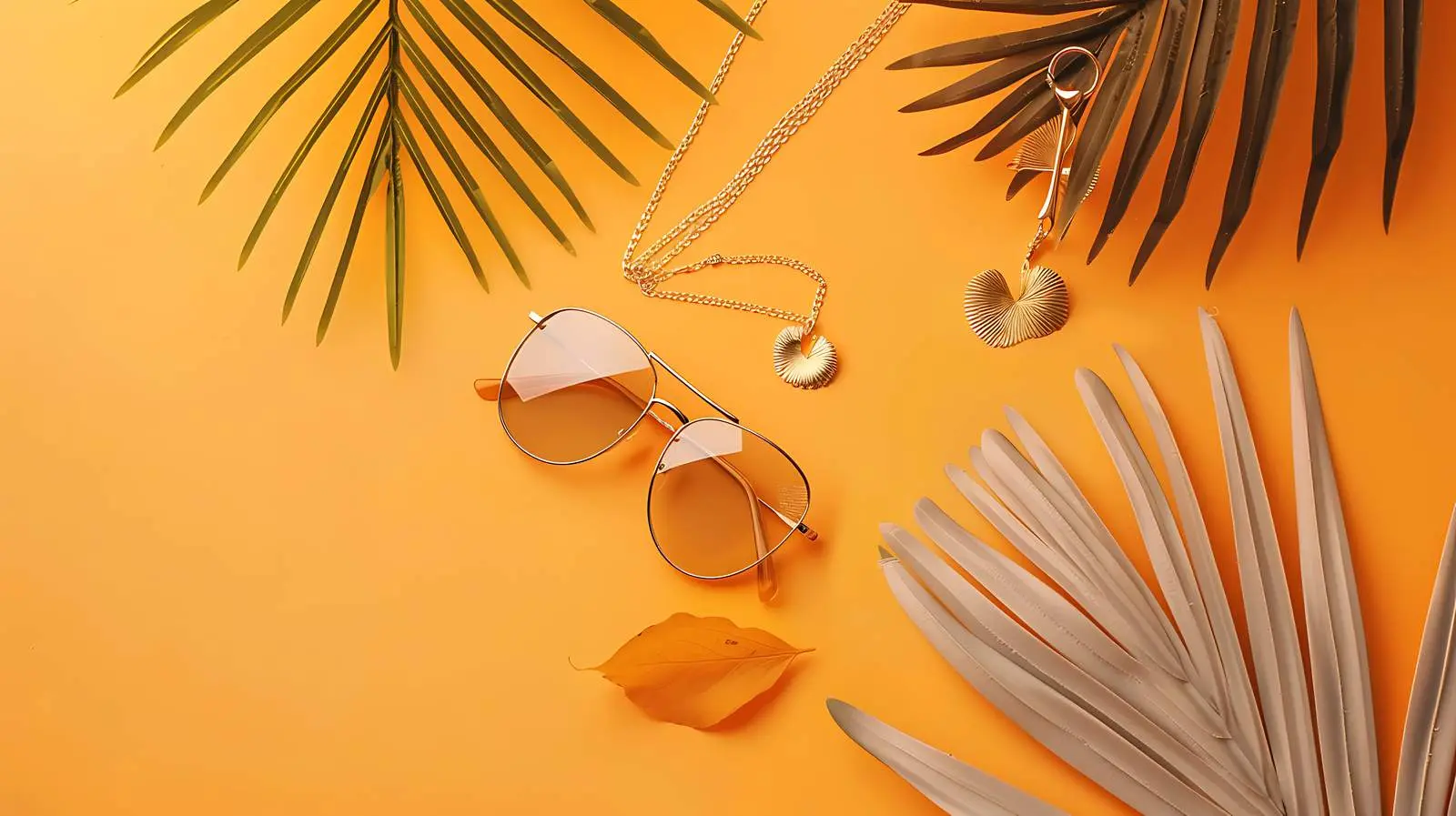 Minimal Aesthetic Women's Summer Fashion Flatlay – free beach image from Dotvec