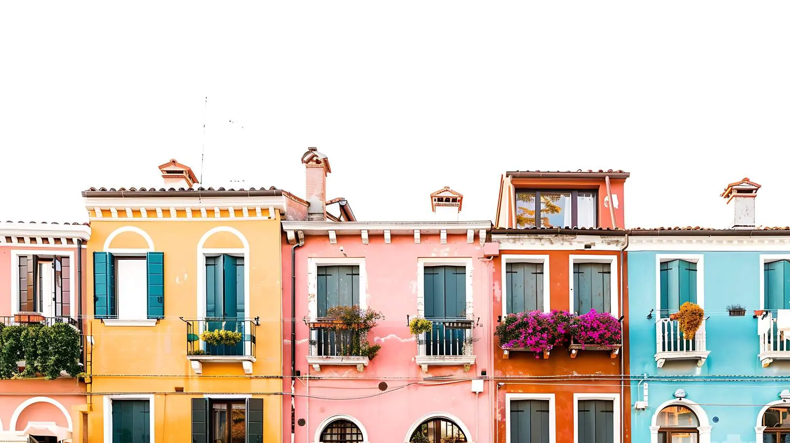 Historic Italian Architecture in European Old Town – free medieval structures image from Dotvec