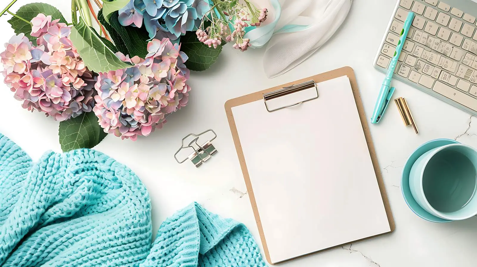 Home Office Desk with Clipboard and Copy Space — free download from Dotvec