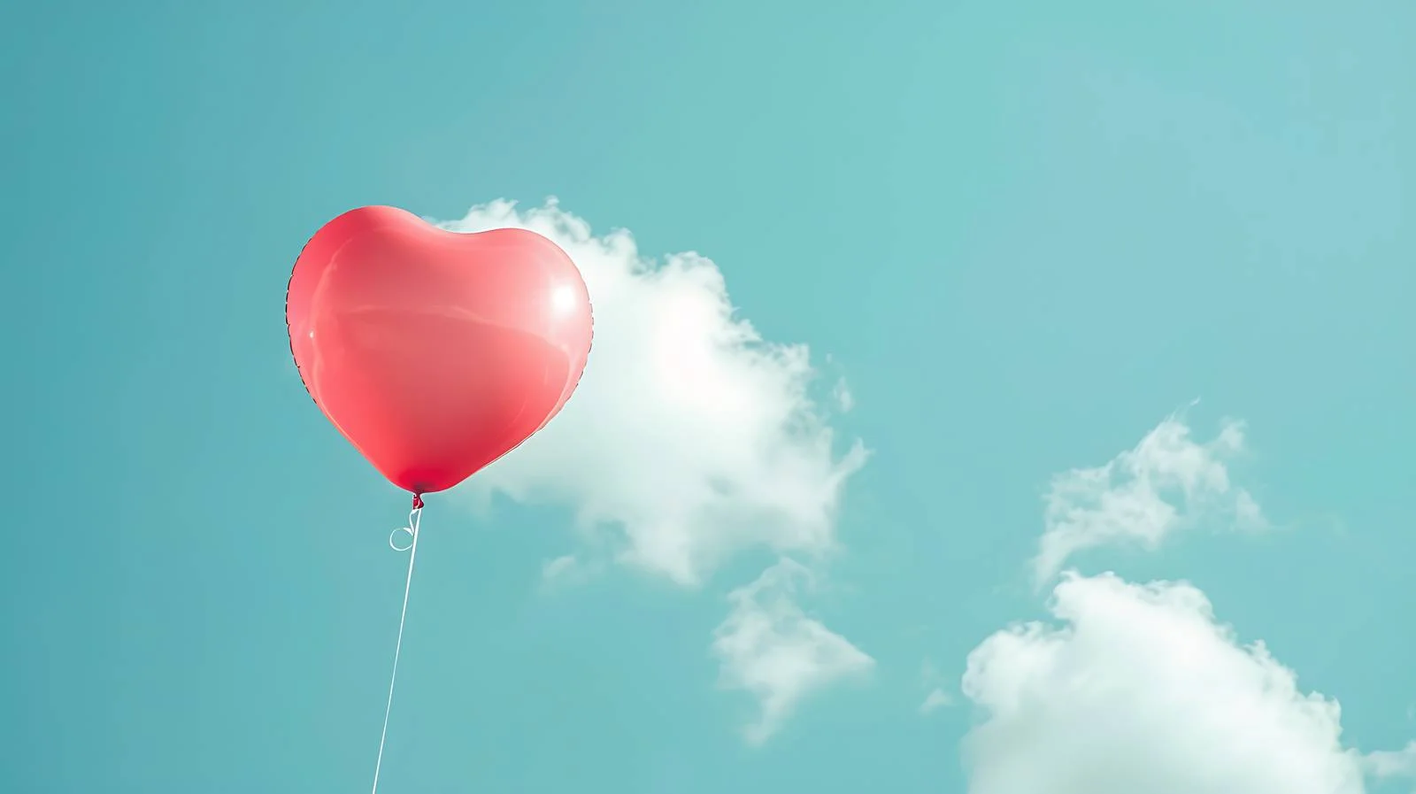 Heart Balloon in Blue Sky — free download from Dotvec