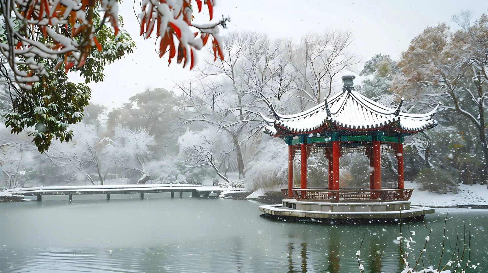 Rizhao's Ma Er Shan Embraces Winter's First Snow — free download from Dotvec