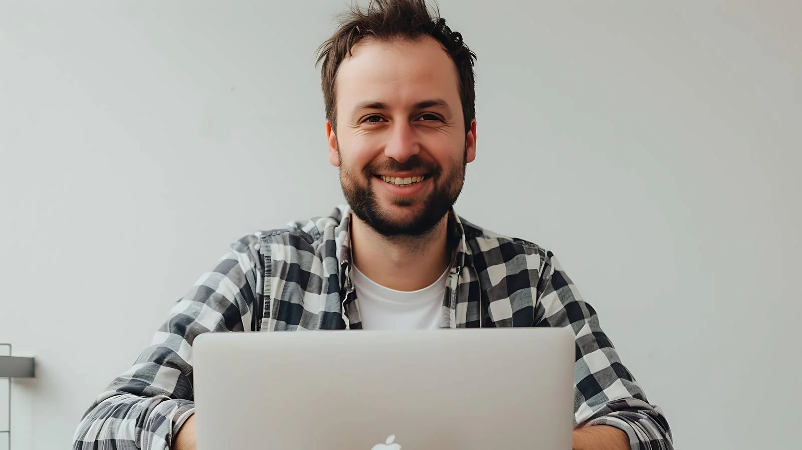 Professional at-home workspace with laptop — free download from Dotvec