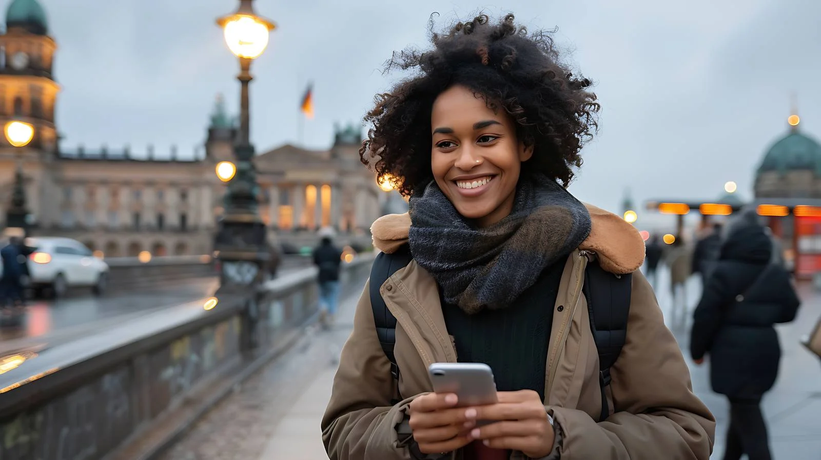 Urban Living Happiness with Smartphone — free download from Dotvec