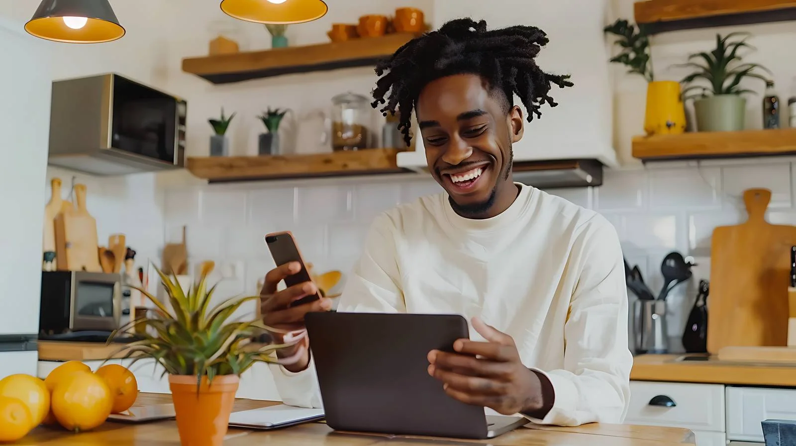 Multitasking Technology User — free download from Dotvec