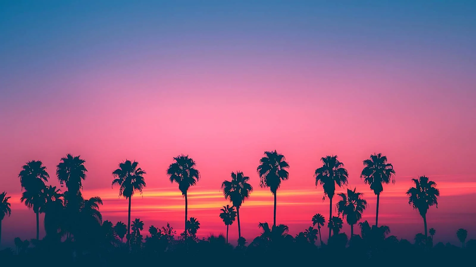 Serene Southern California Sunrise Gradient Sky — free download from Dotvec