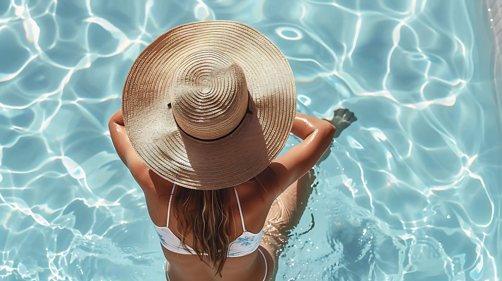 Summer Travel Fashion and Vacation Lifestyle — free download from Dotvec