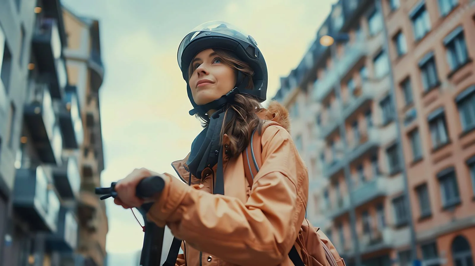 Urban Woman Safely Helmets E-Scooter — free download from Dotvec