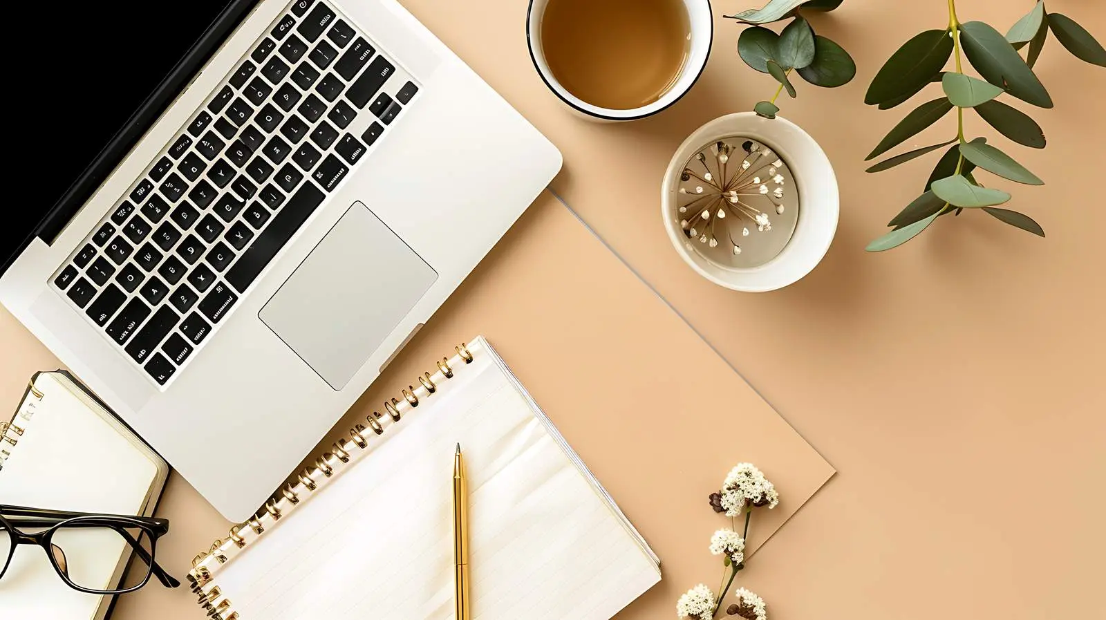 Aesthetic Minimalist Workspace - Work at Home Concept — free download from Dotvec