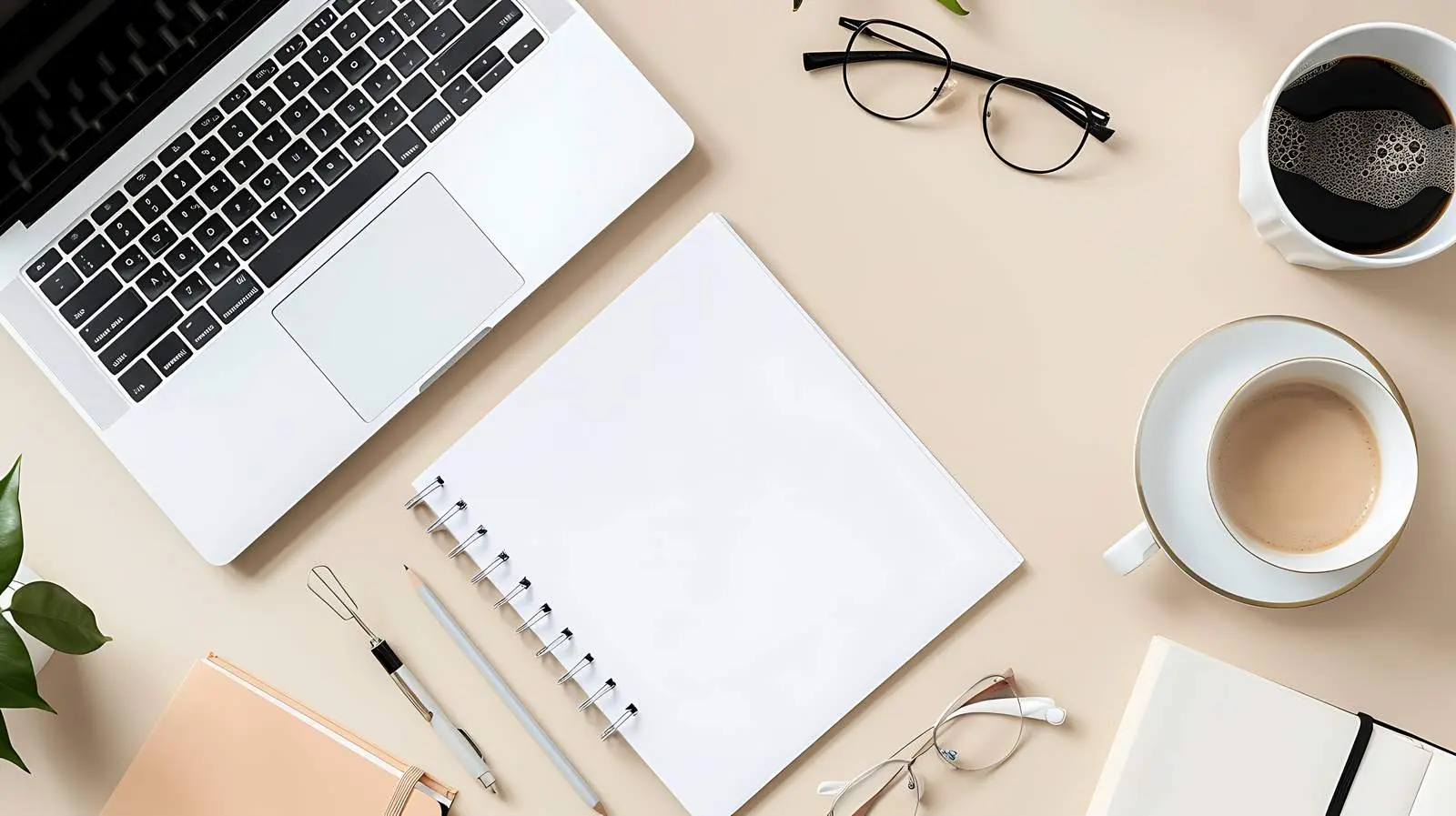 Aesthetic Minimalist Workspace for Home Office – free minimalist aesthetic image from Dotvec