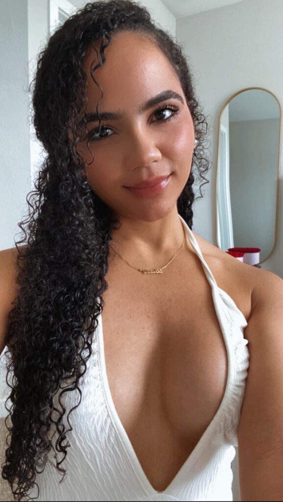 Gabriela Mejia influencer dominicana ()
