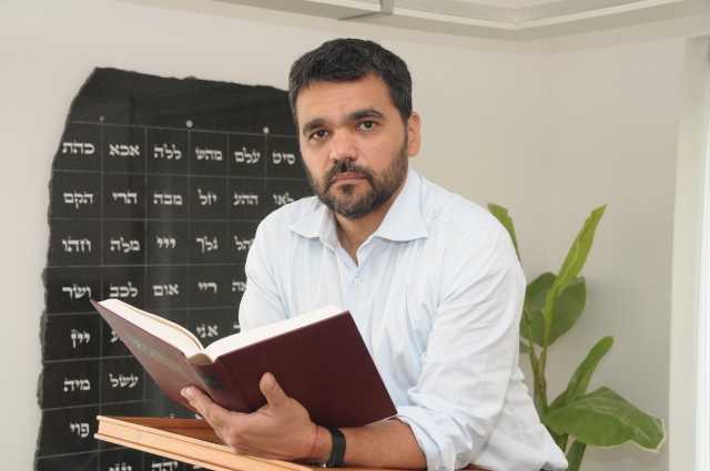 Shmuel Lemle realiza palestra introdutória sobre a cabala em SP