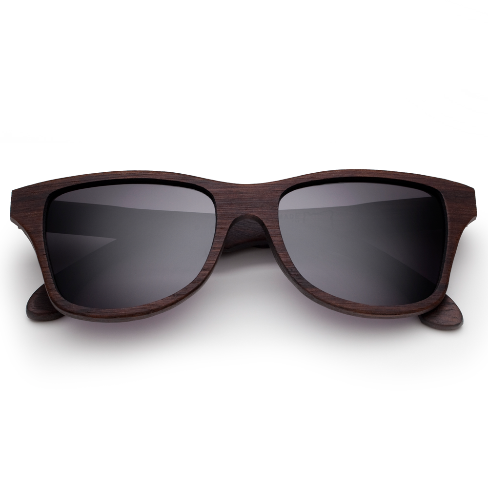 Poder veste: óculos de jacarandá para completar o visual