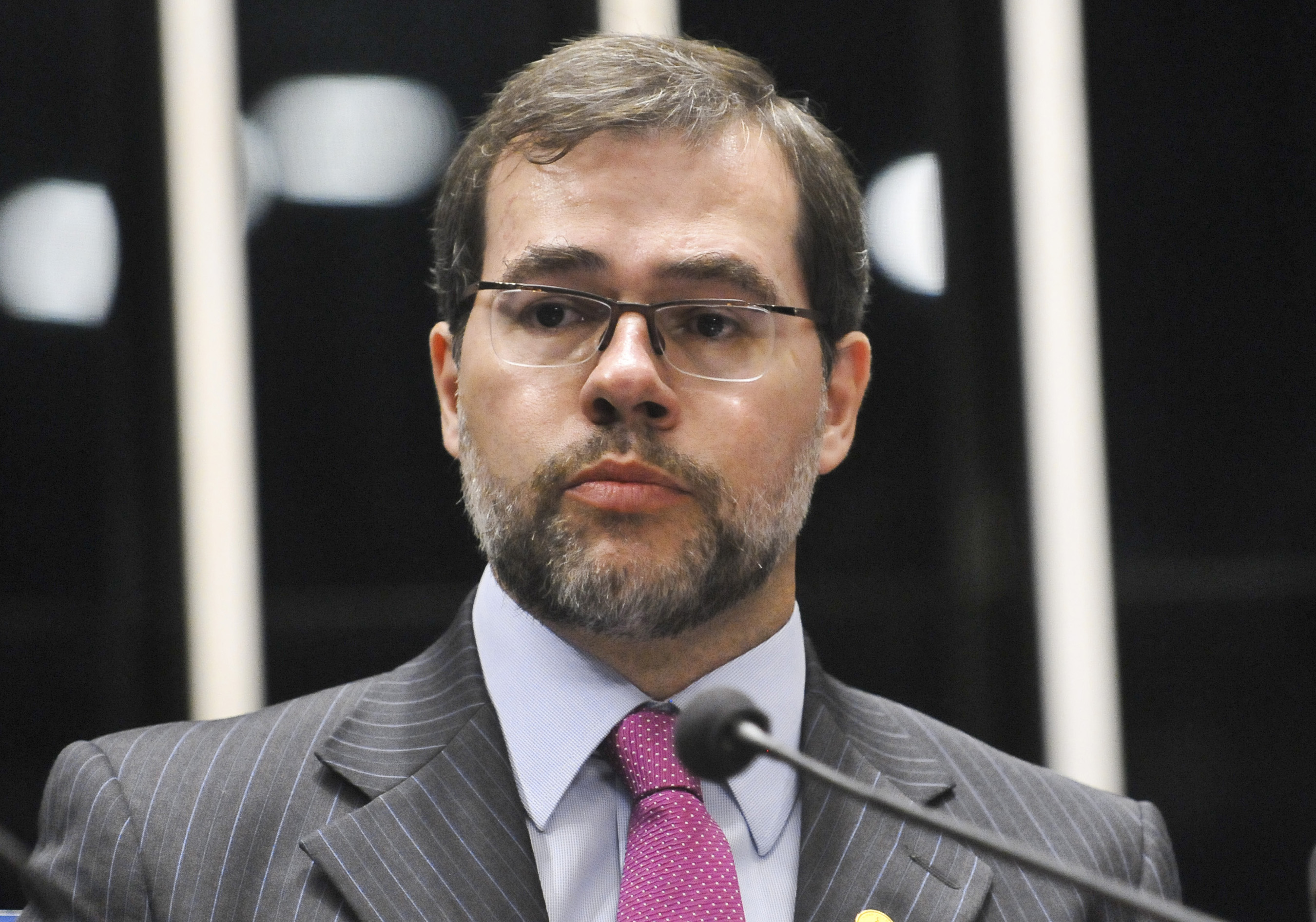 Dias Toffoli deve sim participar do julgamento do Mensalão