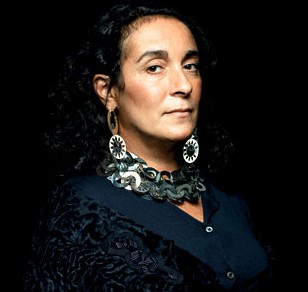 Mercadão, 25 de Março e todo o roteiro de Nina Yashar por São Paulo