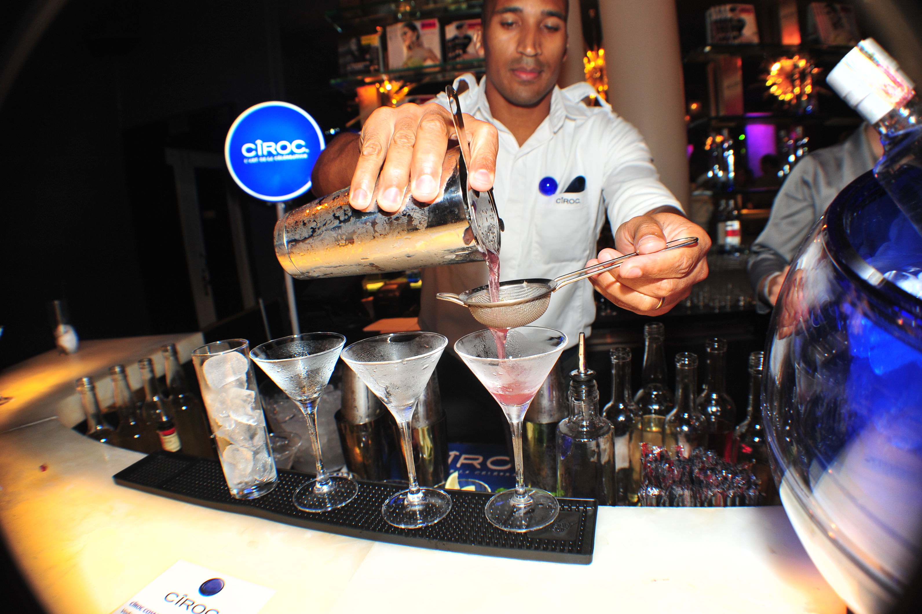 Drinks by Cîroc são sucesso absoluto na festa do Glamurama. Cheers!