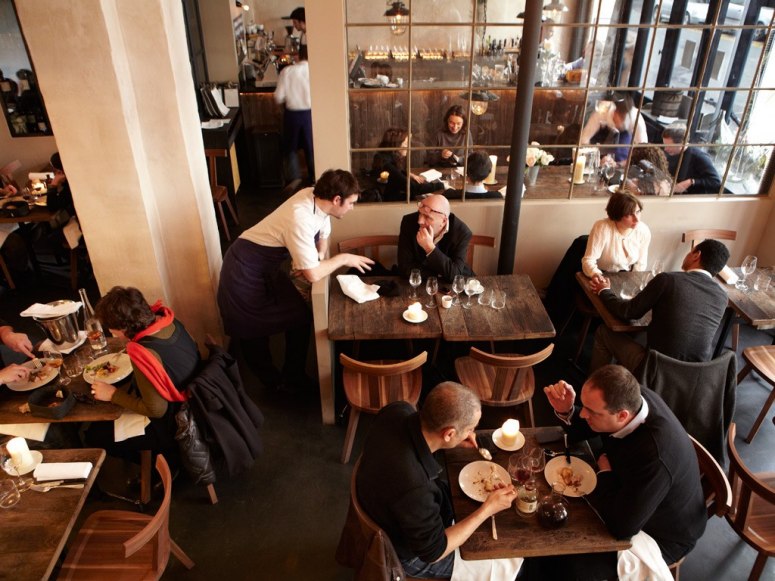 Top restô em Paris ganha pratos assinados por chefs brasileiros