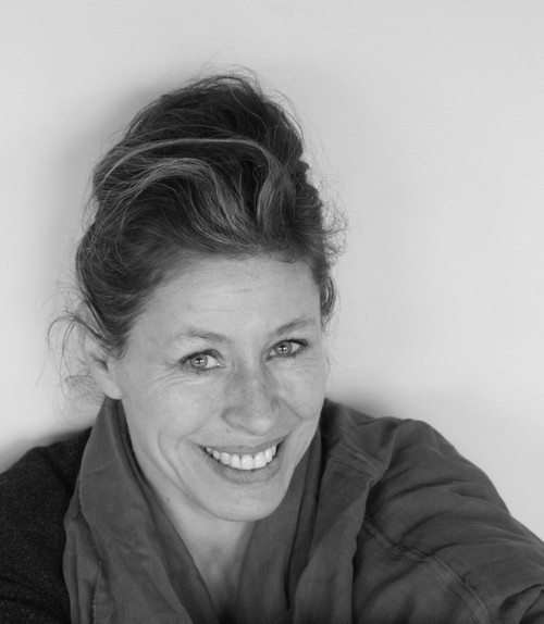 Coreógrafa suíça Joëlle apresenta sua primeira peça no Brasil