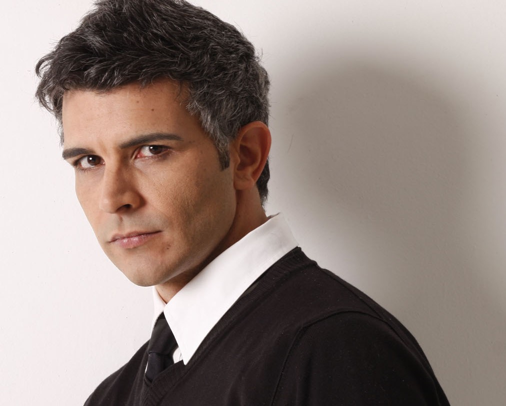 Queridinho das celebs, Anderson Bueno é o beauty artist por trás de espetáculos de peso