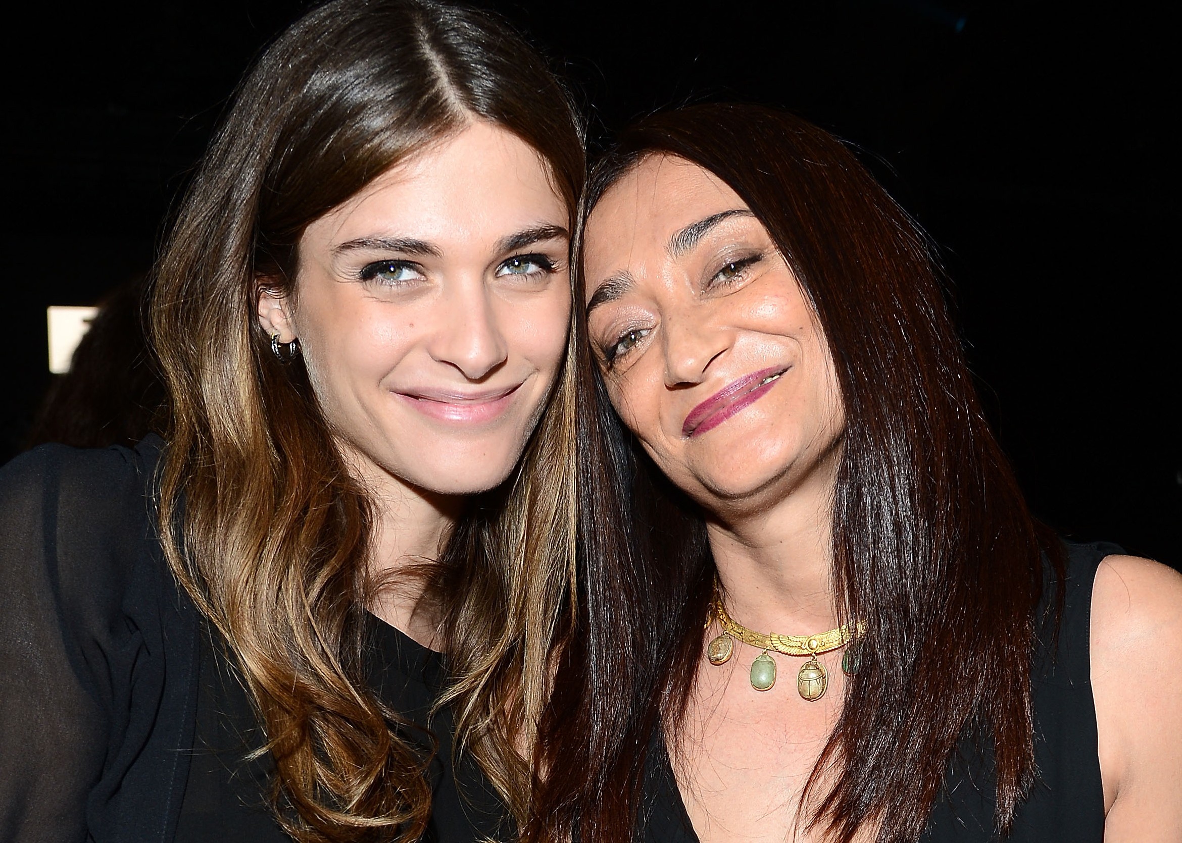 Elisa Sednaoui, namorada de Alex Dellal, traz a mãe para conhecer o Rio