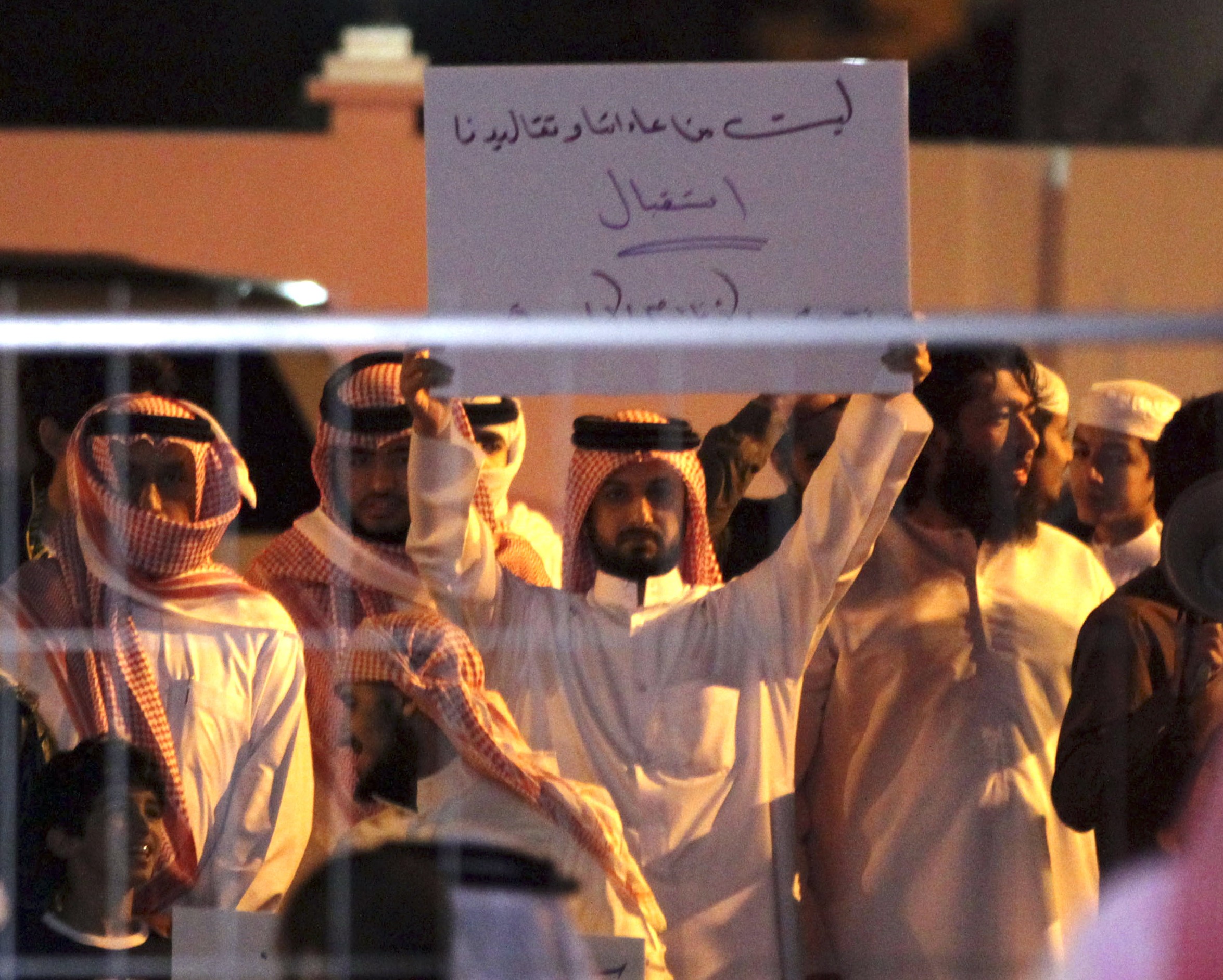 Estrela de reality-show está sendo perseguida por radicais islâmicos